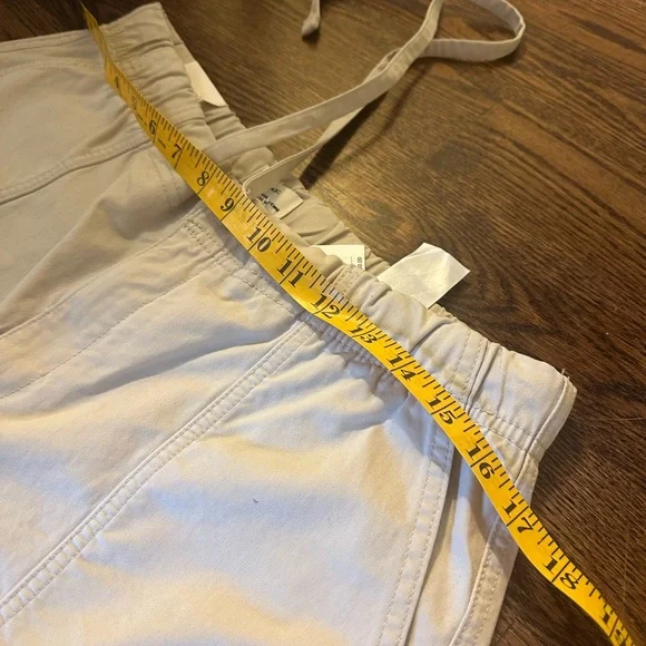 NWT Banana Republic Tapered
Mid Rise Ankle Chino in Twine M-L - Picture 7 of 10